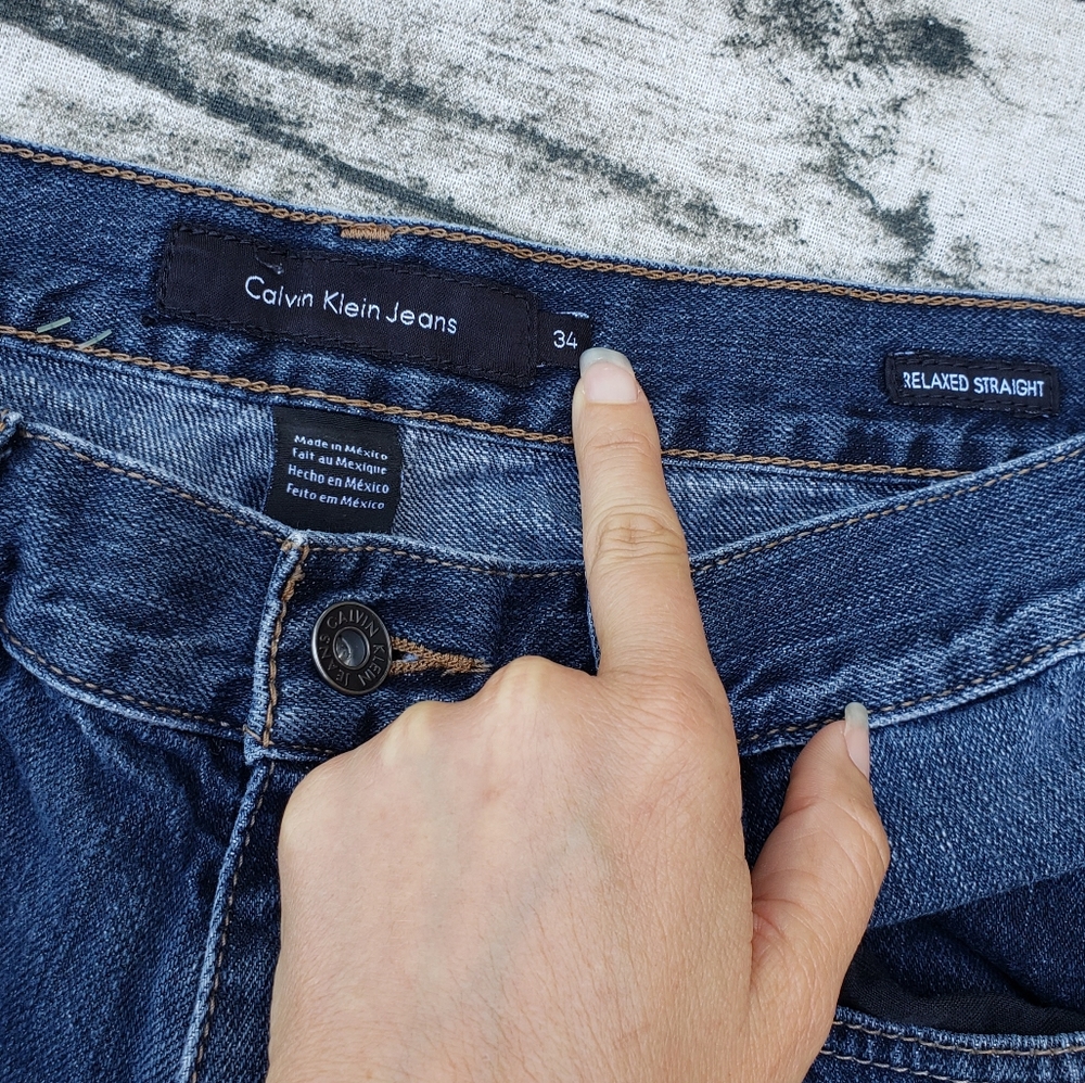 Calvin Klein Relaxed Straight Fit Jeans - Picture 4 of 7